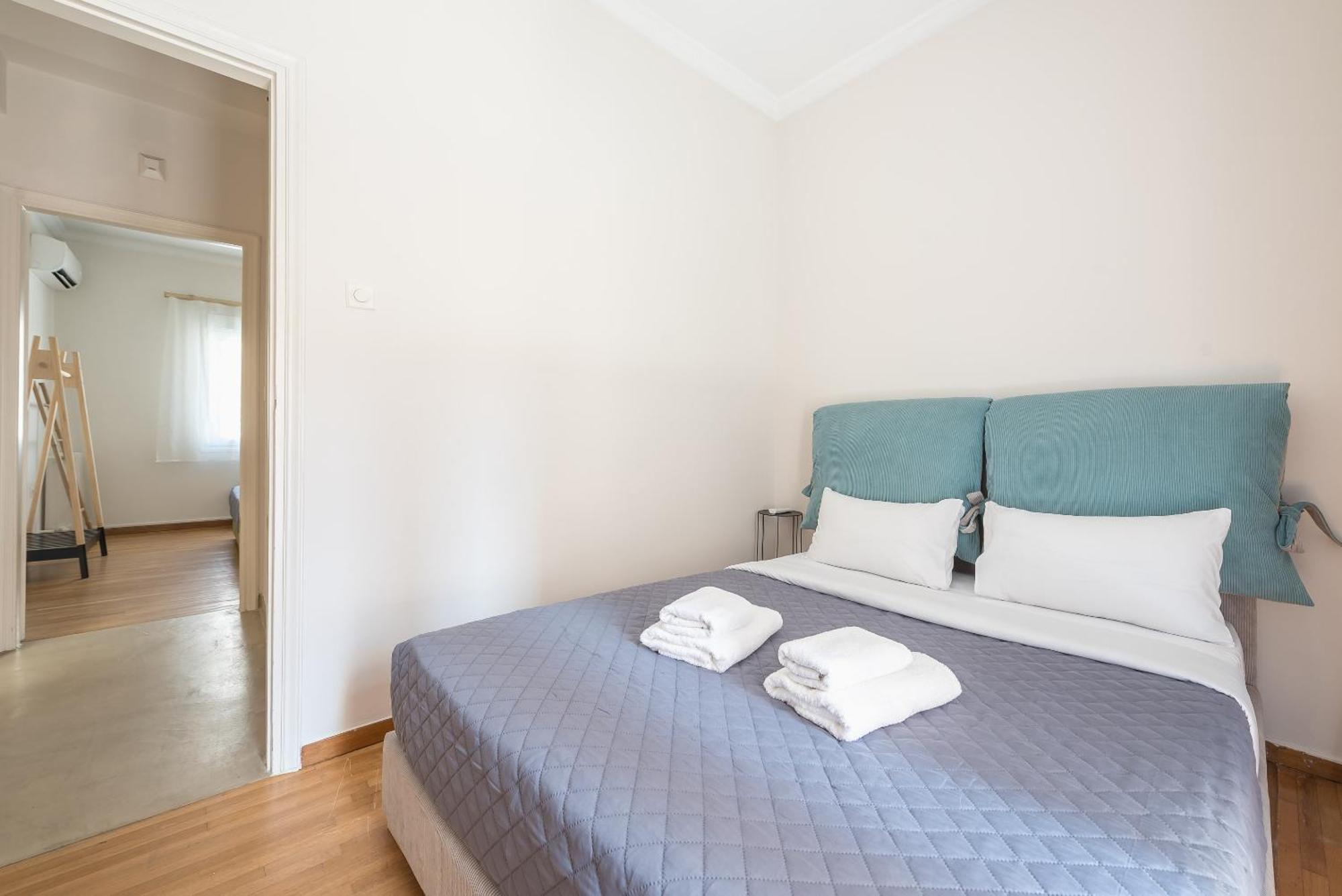 דירות אתונה Stylish 2 Bd Urban Retreat Near Panormou Metro מראה חיצוני תמונה